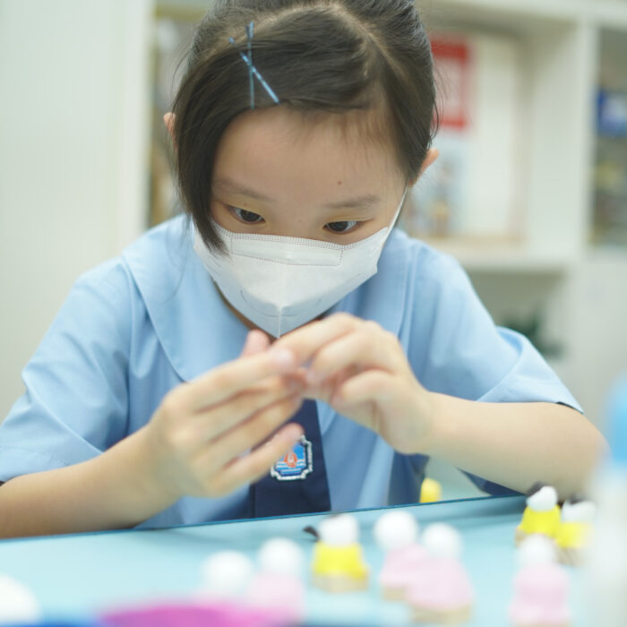 孩子無窮的創意-國際象棋版本過三關 這次課堂,我再一次被孩子們無窮的創意所折服。
