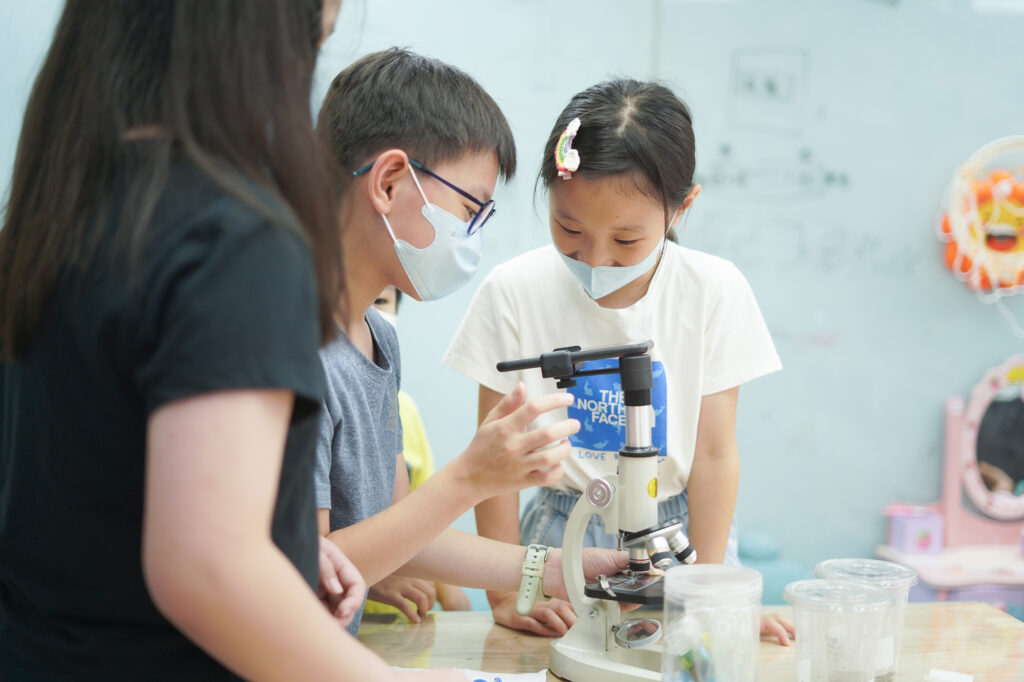 小學生學STEAM編程？？ 別急著敲程式碼，從玩中學更重要！