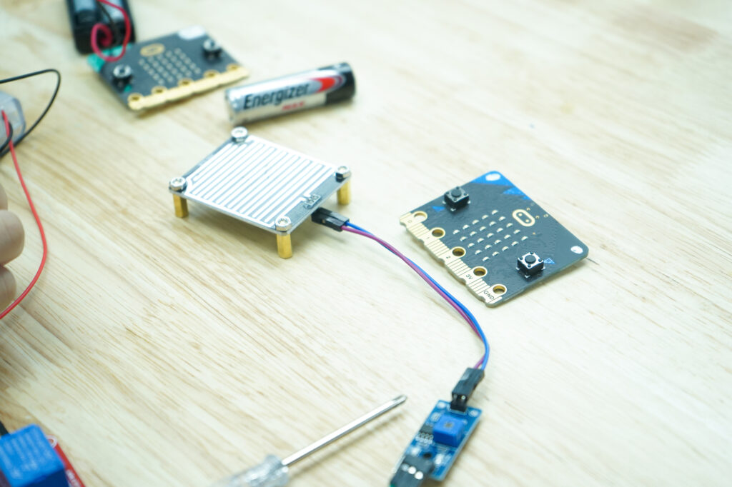 學習Micro:bit，你需要為孩子準備這些裝備！