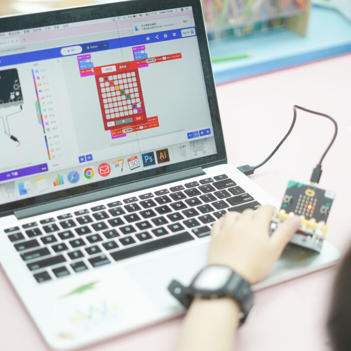 小學生學Micro:bit：開啟STEAM編程之旅！